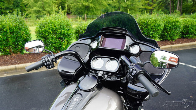Road Glide® 3
