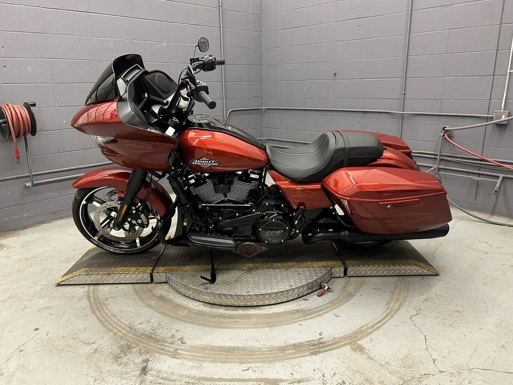 Road Glide®
