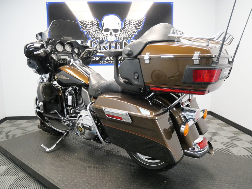 Electra Glide® Ultra® Limited 110th Anniversary