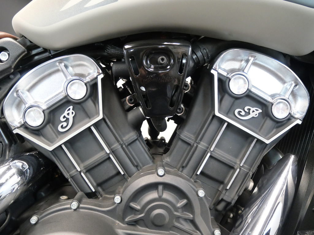 Scout Bobber Twenty