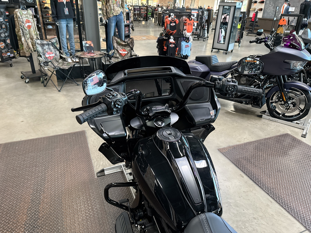 Road Glide®