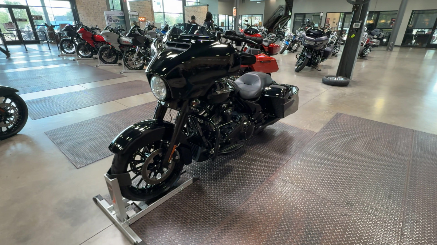 Street Glide® Special