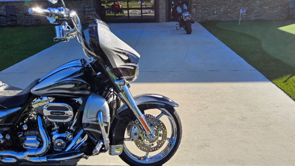 CVO® Street Glide®