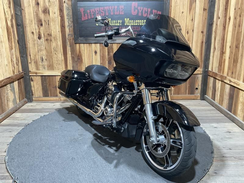 Road Glide®