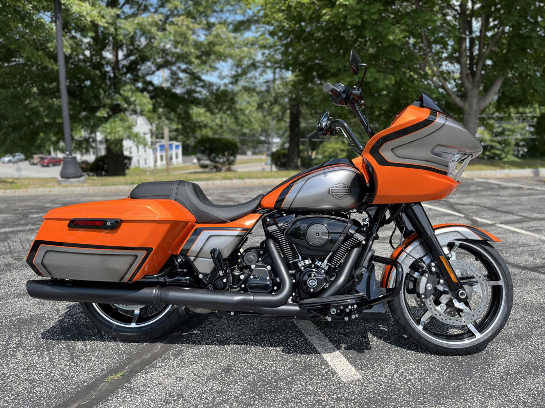 Road Glide®