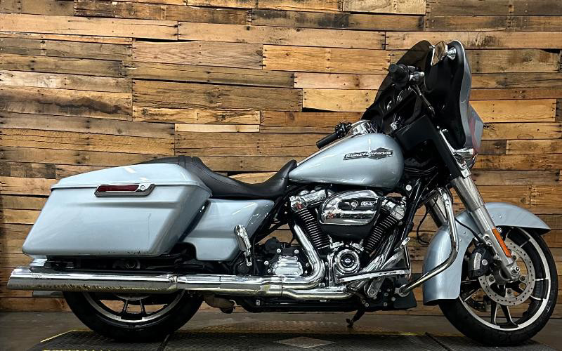 Street Glide®