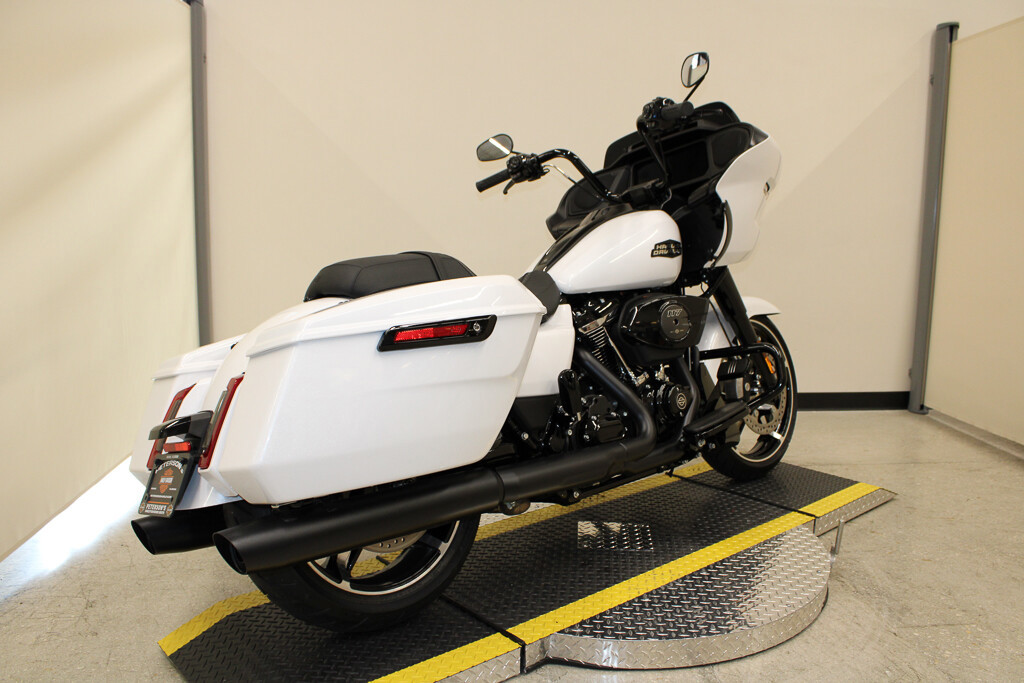 Road Glide®