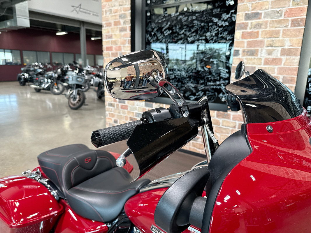 Street Glide®