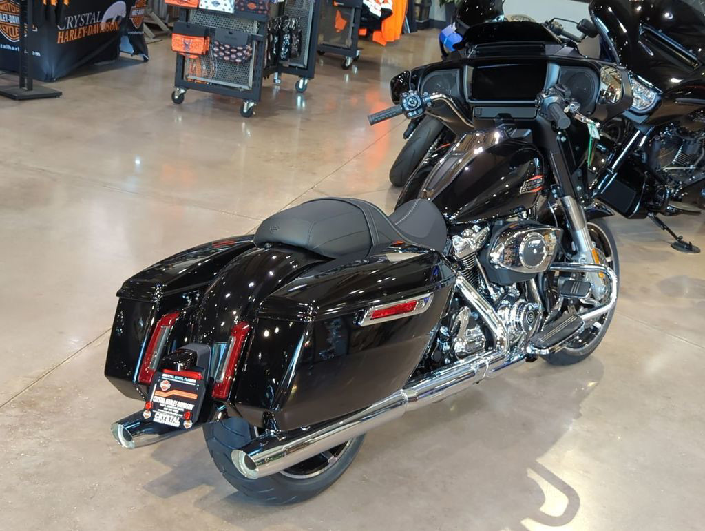 Street Glide®