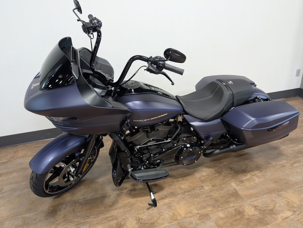 Road Glide®