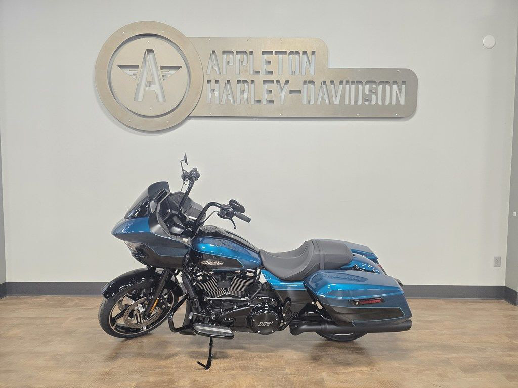Road Glide®