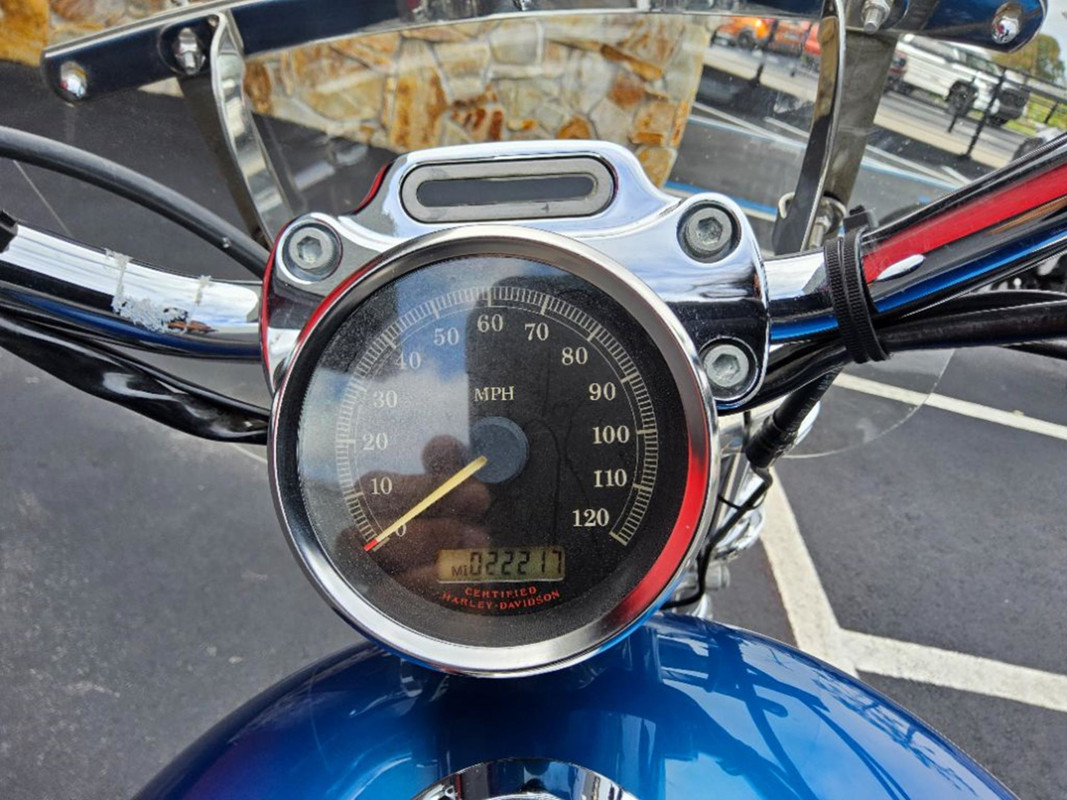 Sportster® 883 Custom