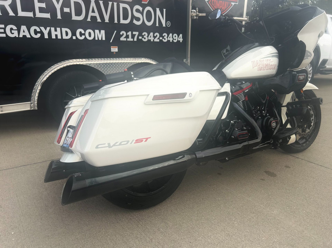 CVO® Road Glide® ST