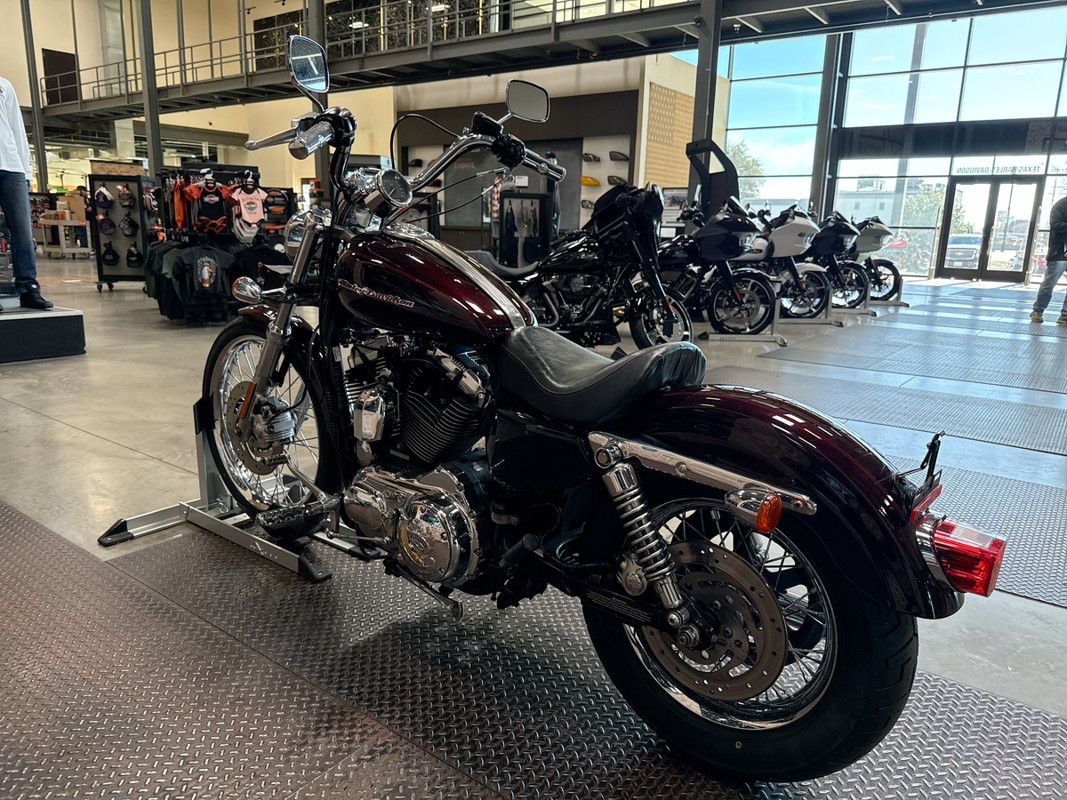 Sportster® 1200 Custom