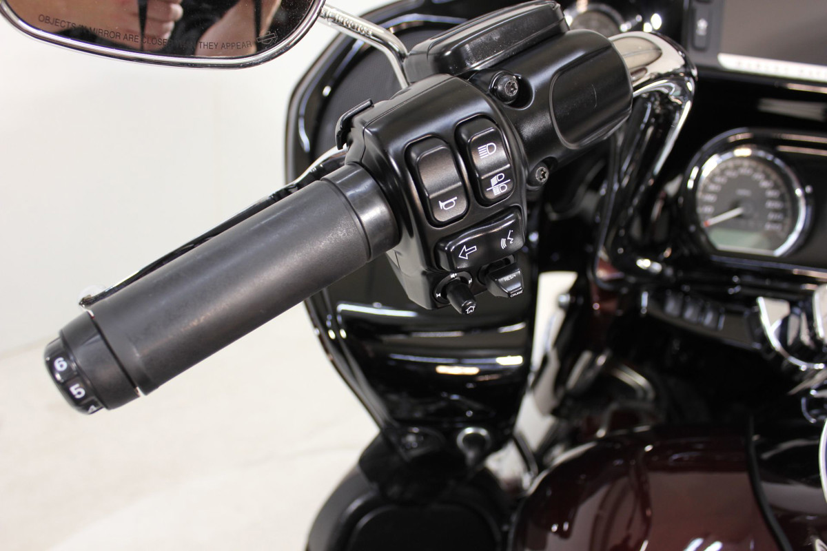 Road Glide® Ultra