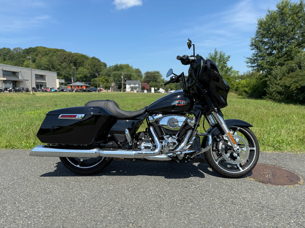 Street Glide®