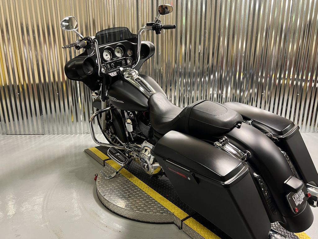 Street Glide®