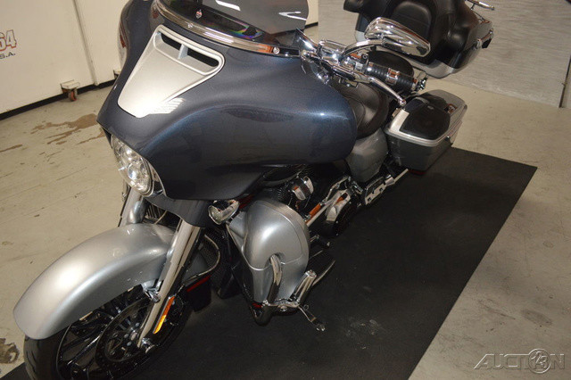 CVO® Street Glide®