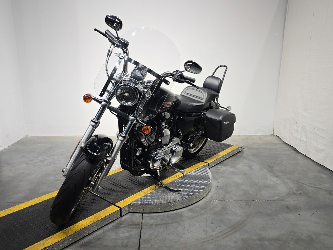 Sportster® SuperLow® 1200T