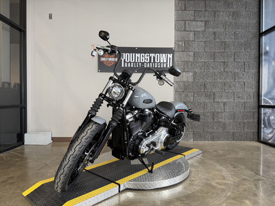 Street Bob®