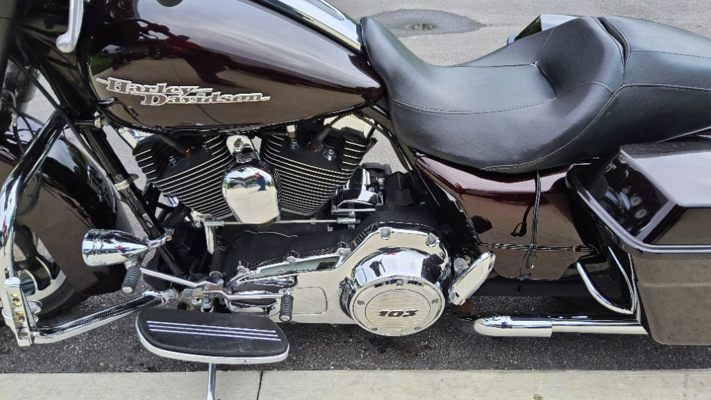 Street Glide®