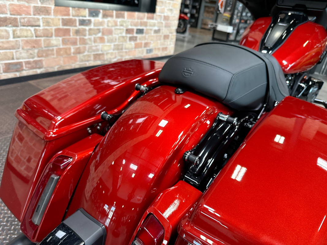 Street Glide®