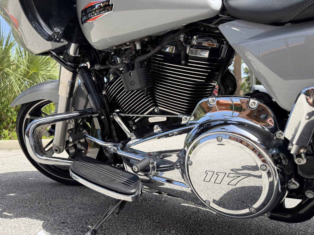 Road Glide®