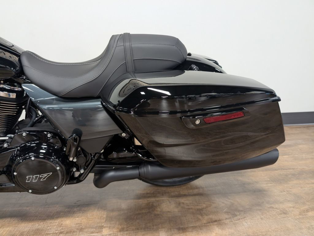 Street Glide®