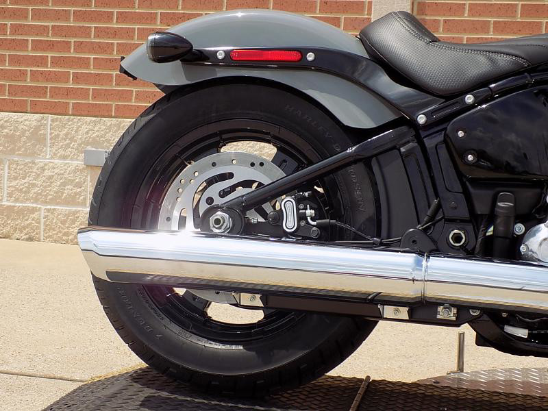 Street Bob®