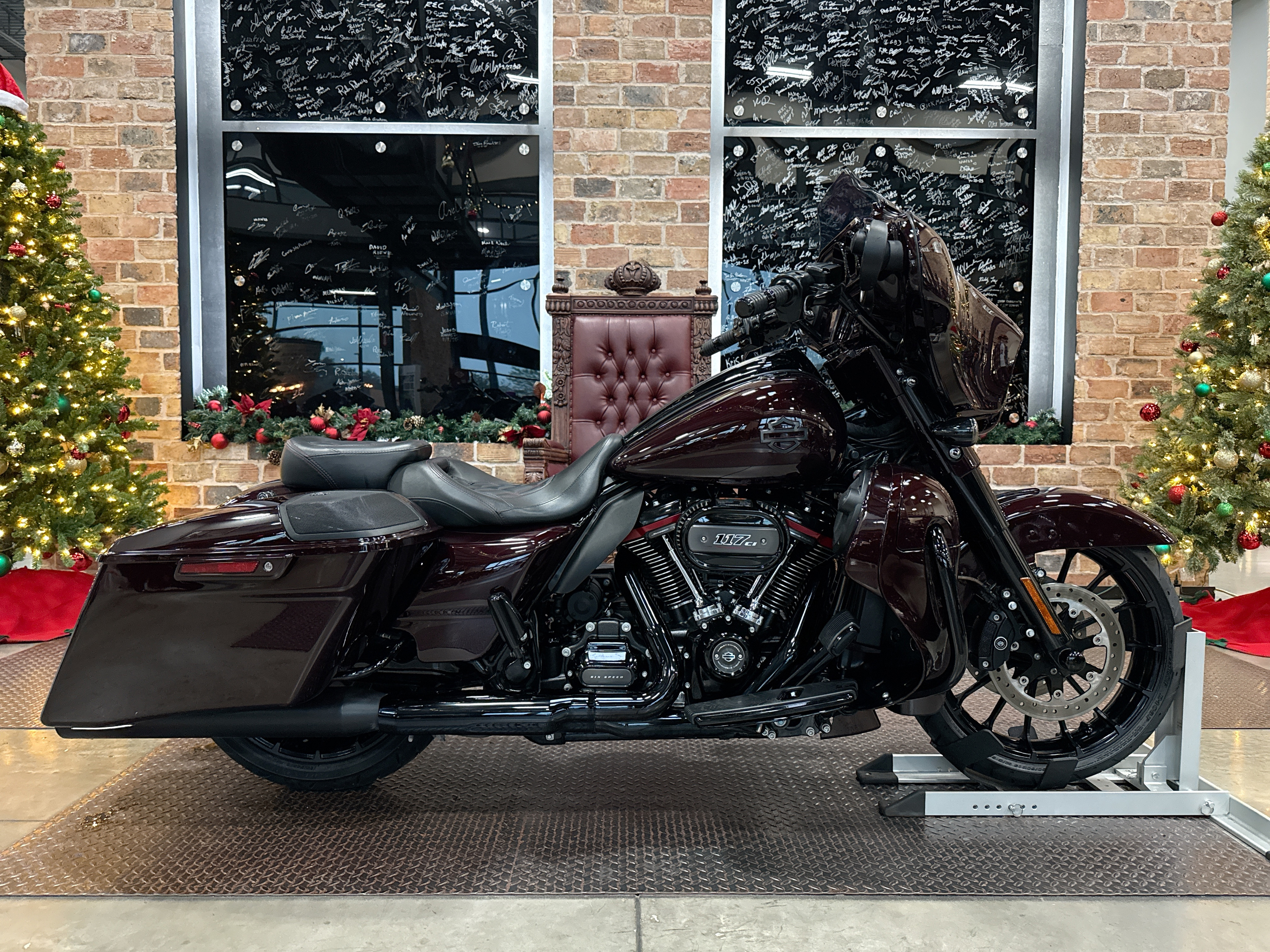 2019 Cvo Street Glidenull