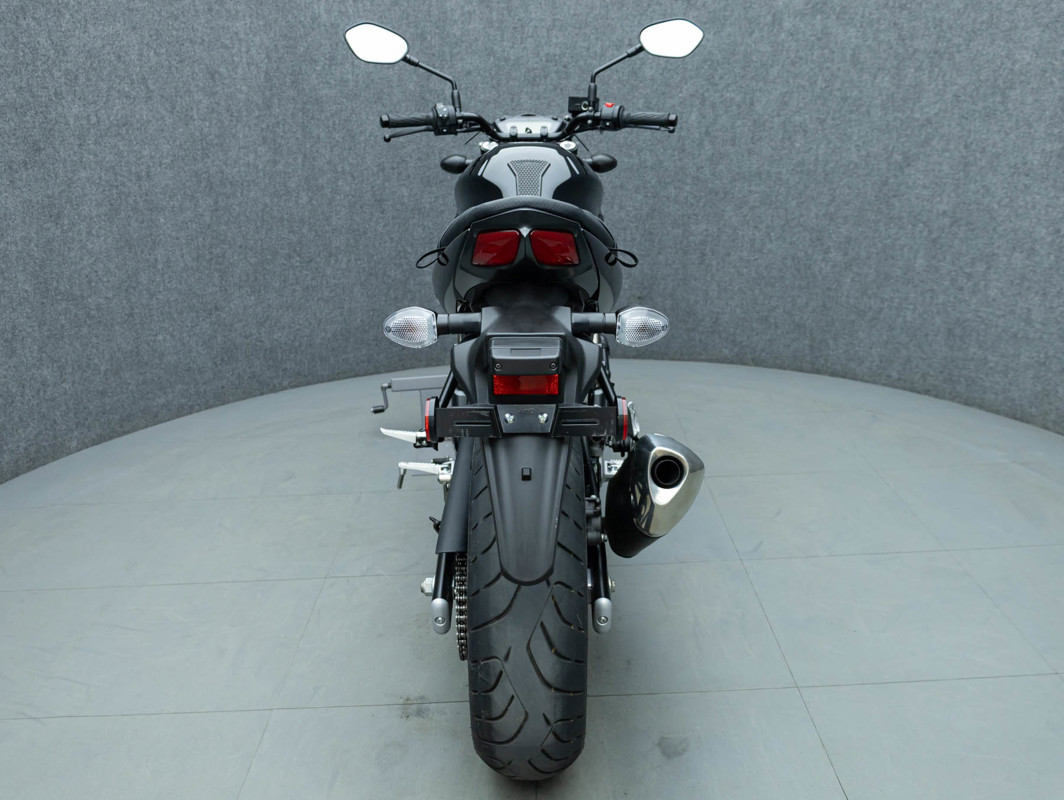 SV650