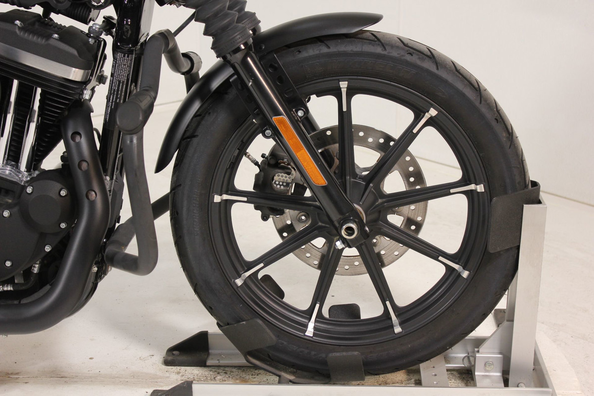 Iron 883®