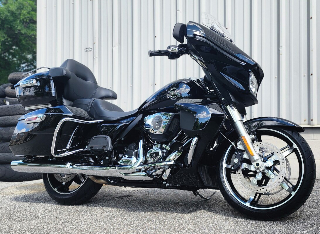 Street Glide® Ultra