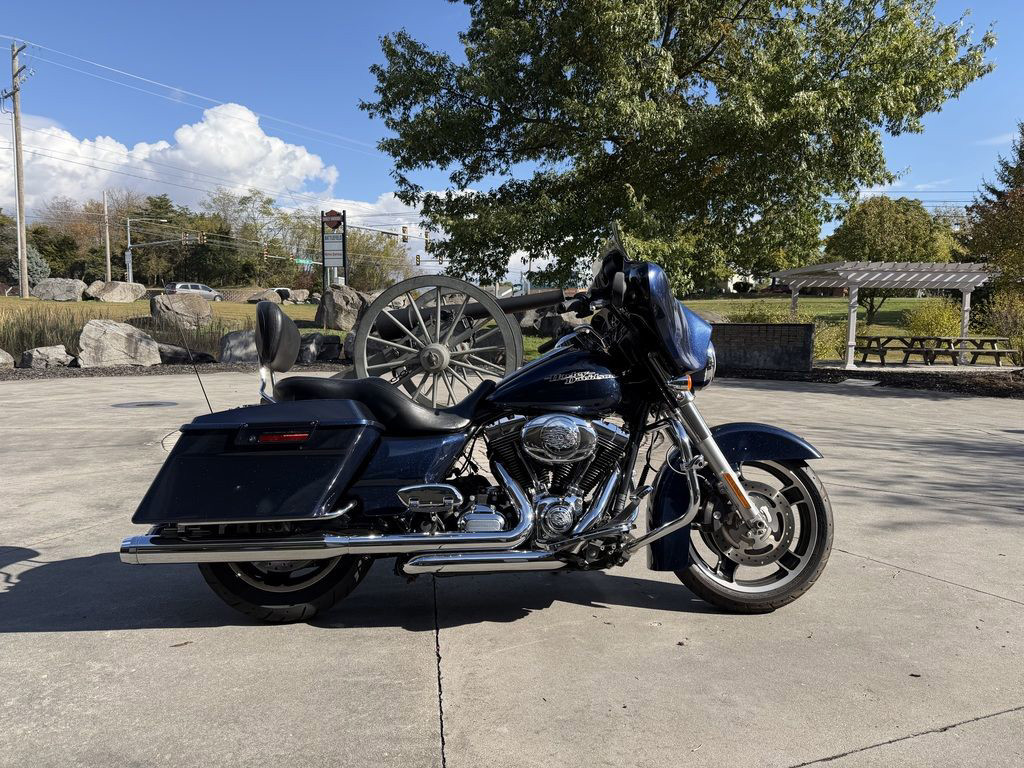Street Glide®