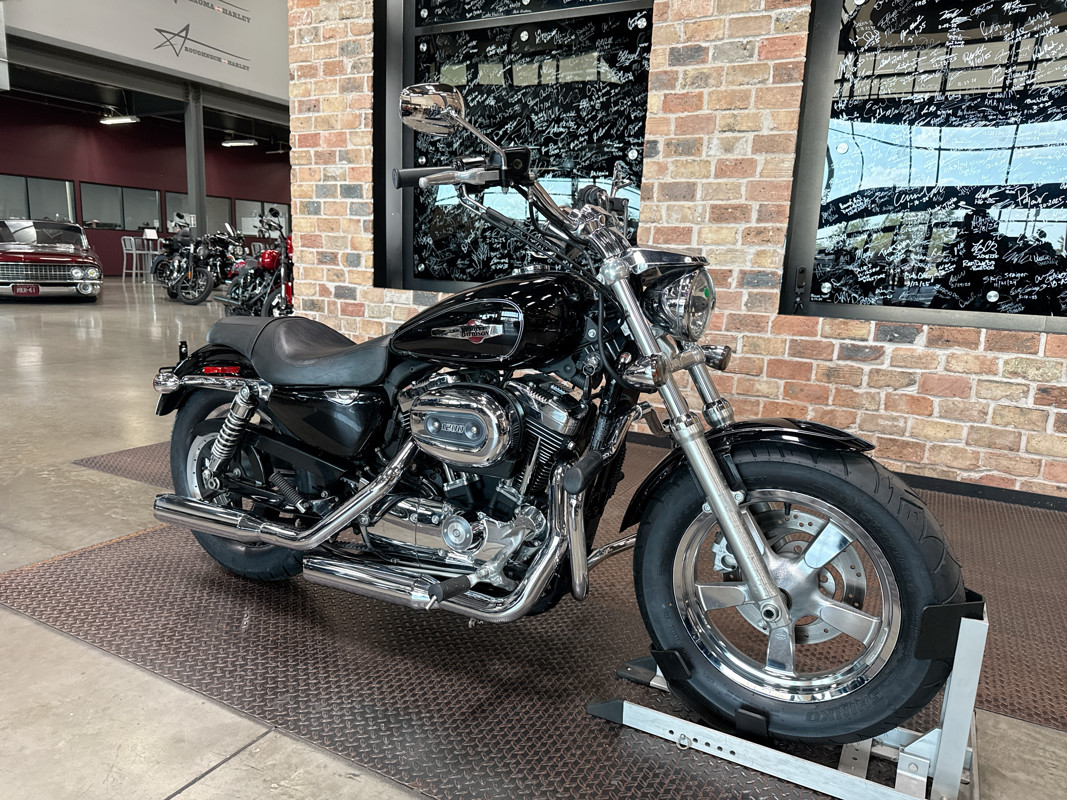 Sportster® 1200 Custom - H-D1 Factory Custom
