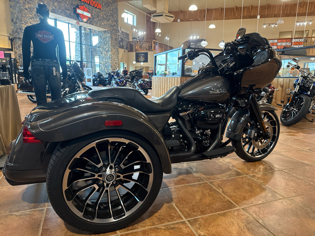 Road Glide® 3