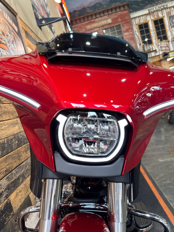 Street Glide®