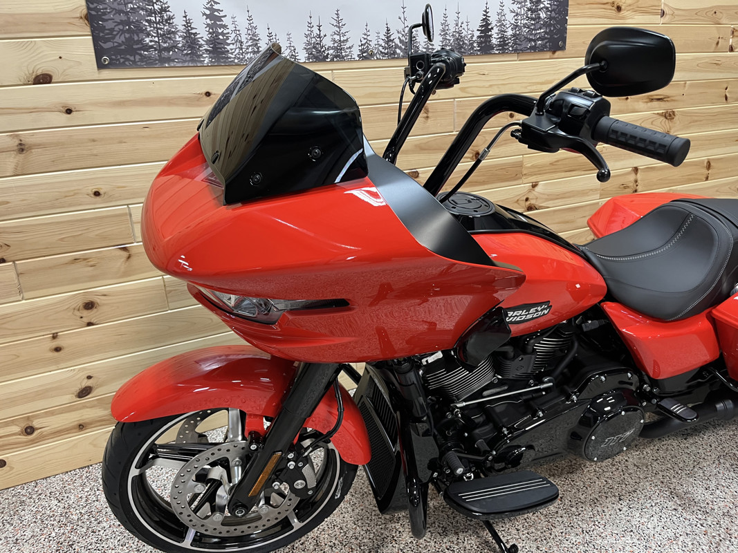 Road Glide®