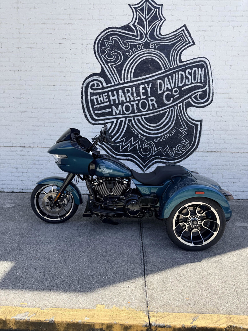 Road Glide® 3