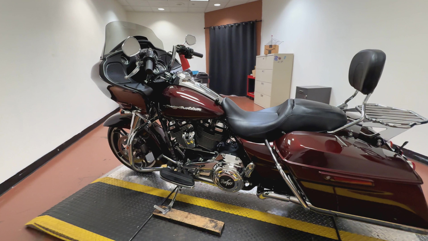 Road Glide®