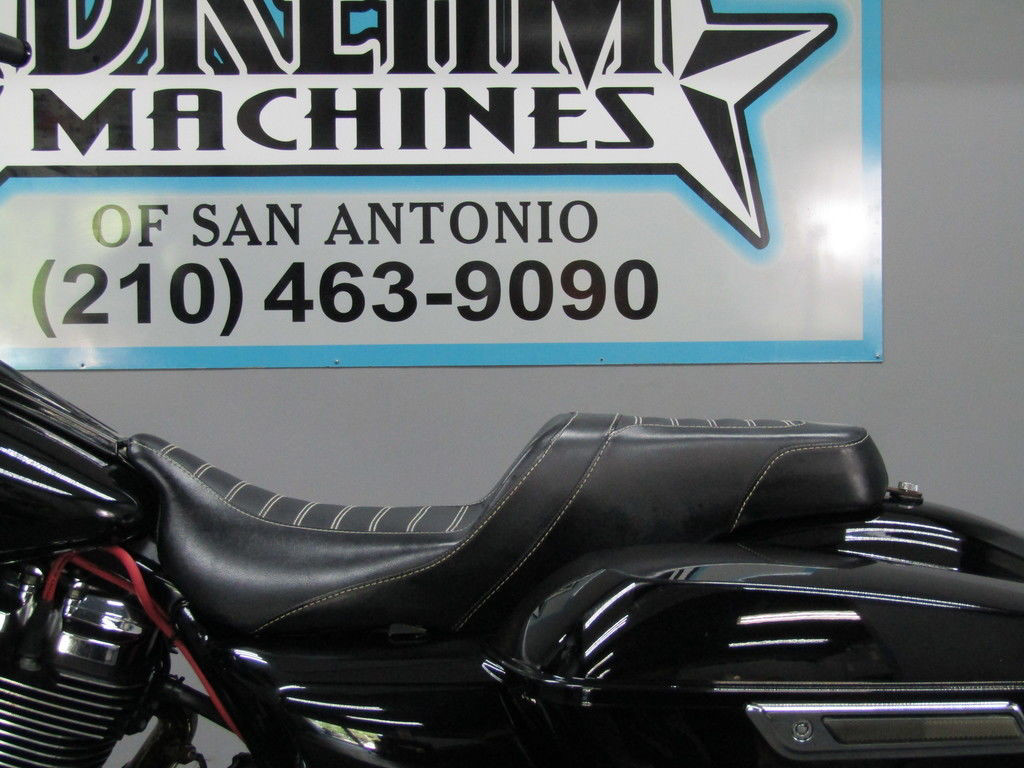 Road Glide®