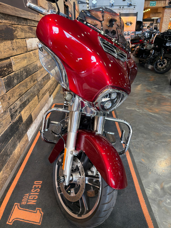Street Glide®