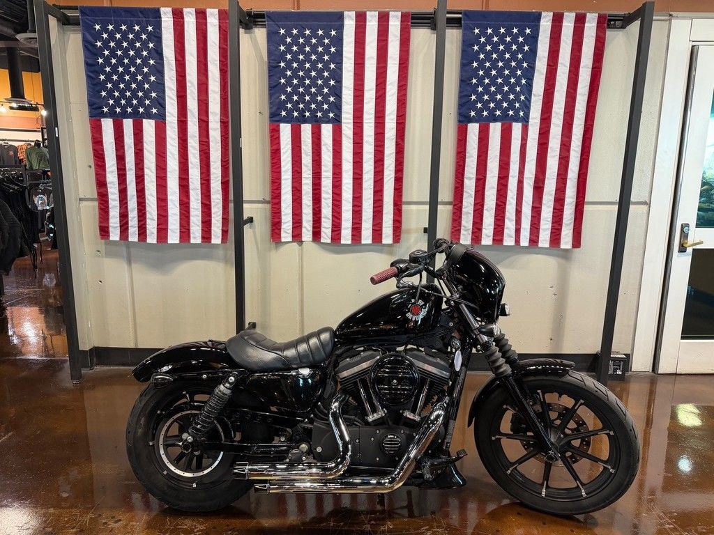 Iron 883®