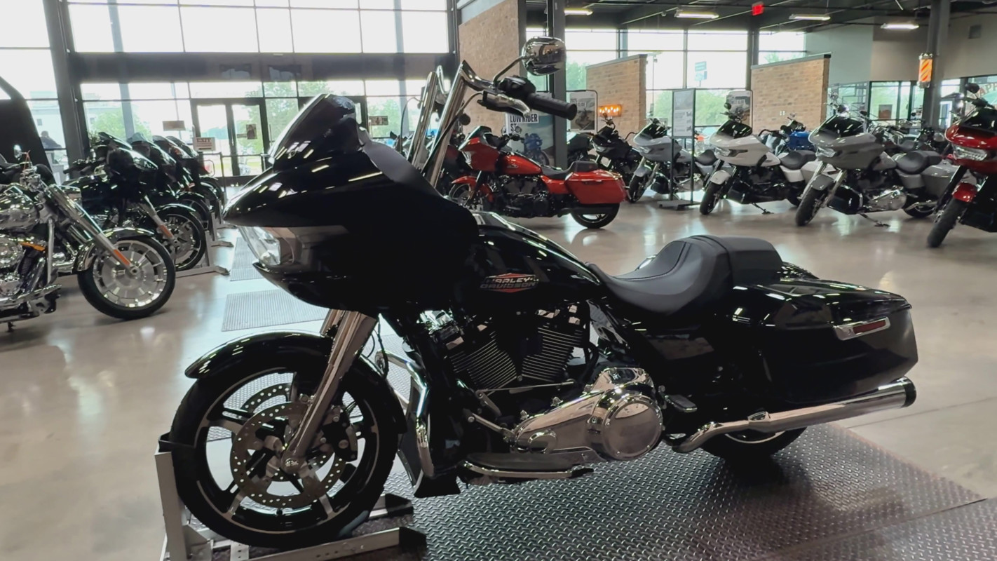 Road Glide®