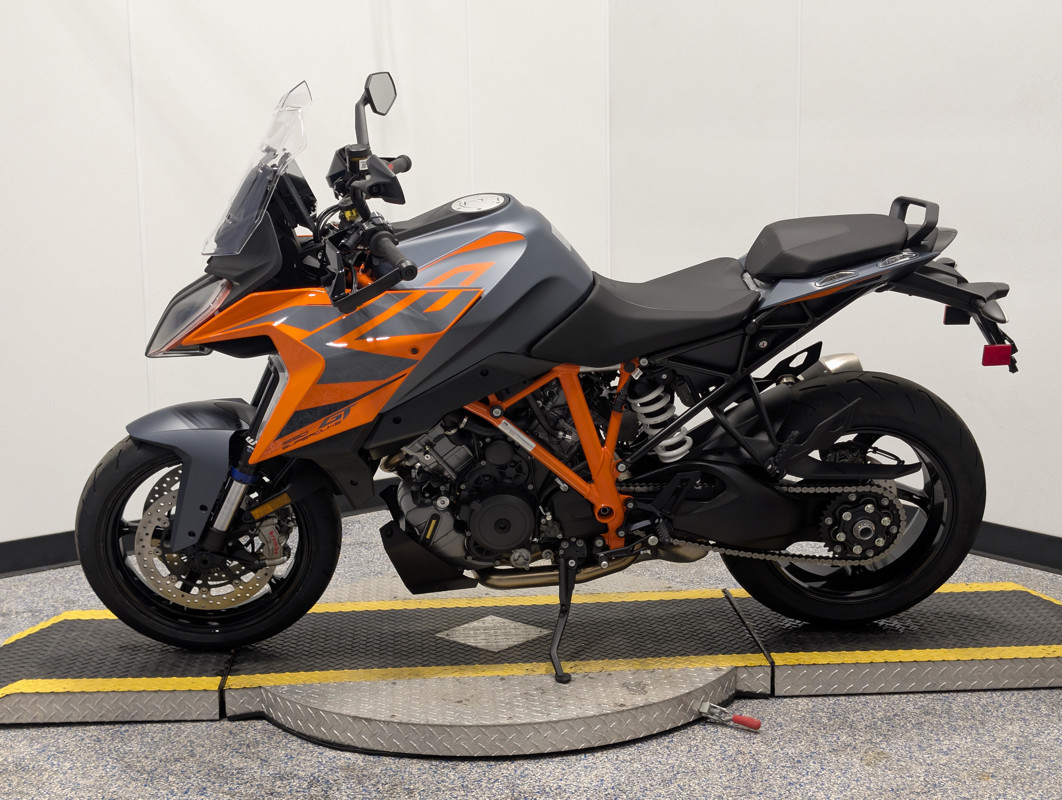 1290 Super Duke GT