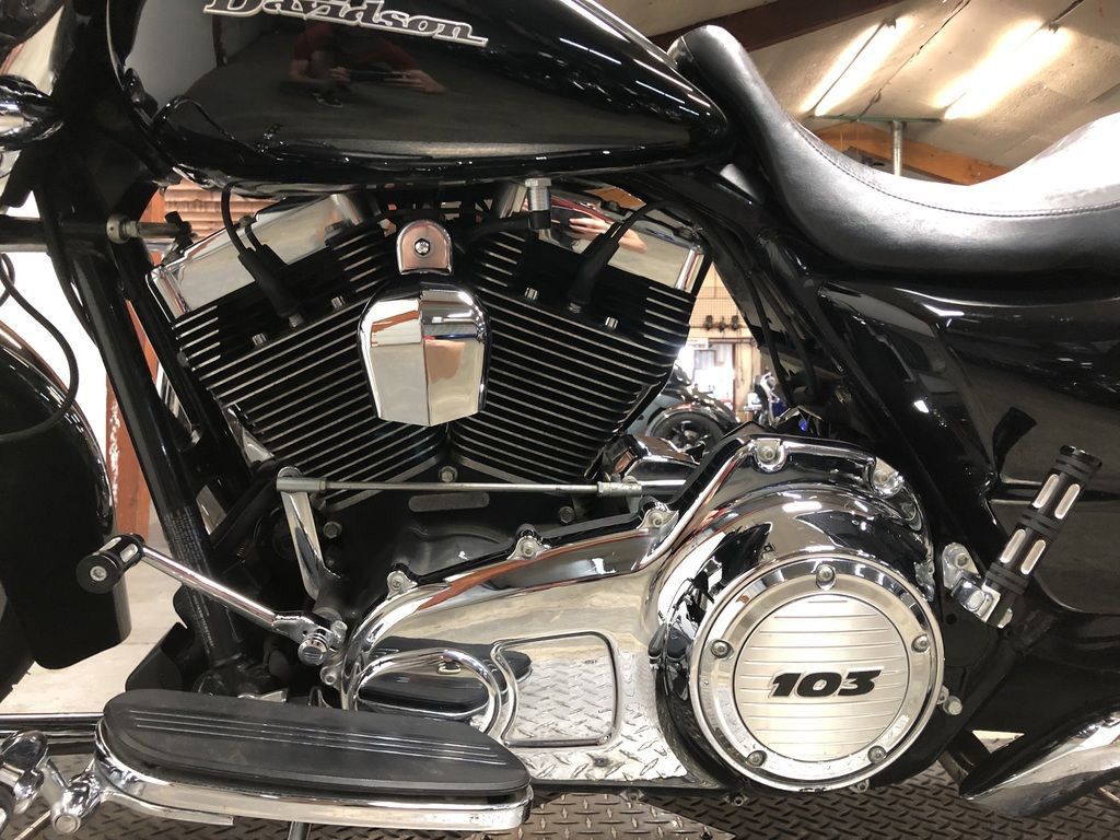 Street Glide®