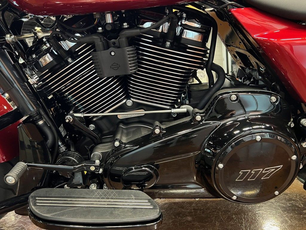 Road Glide®