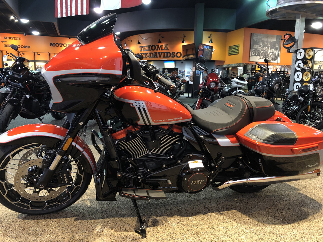 CVO® Street Glide®