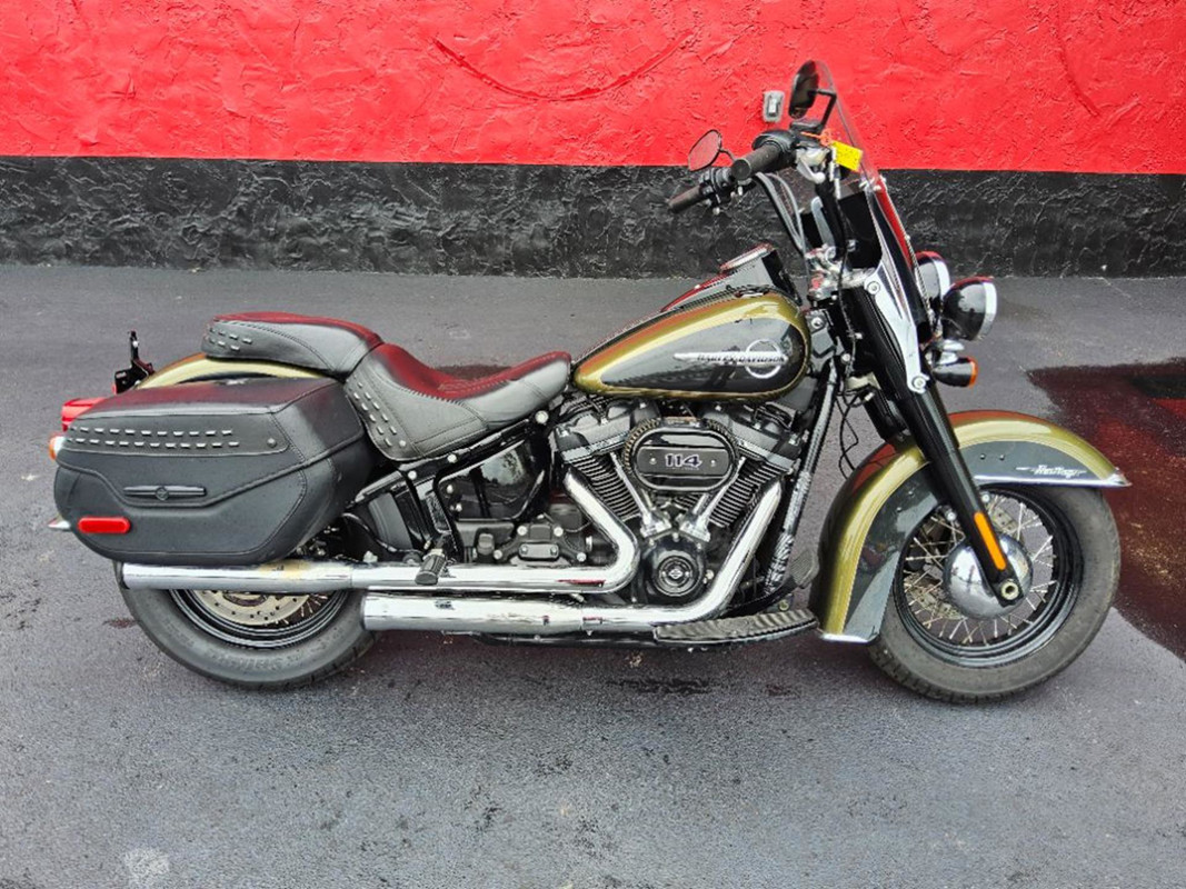 Softail® Heritage Classic 114
