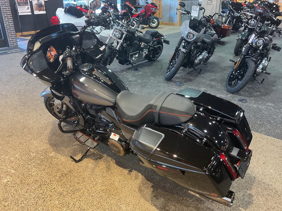 CVO® Road Glide®